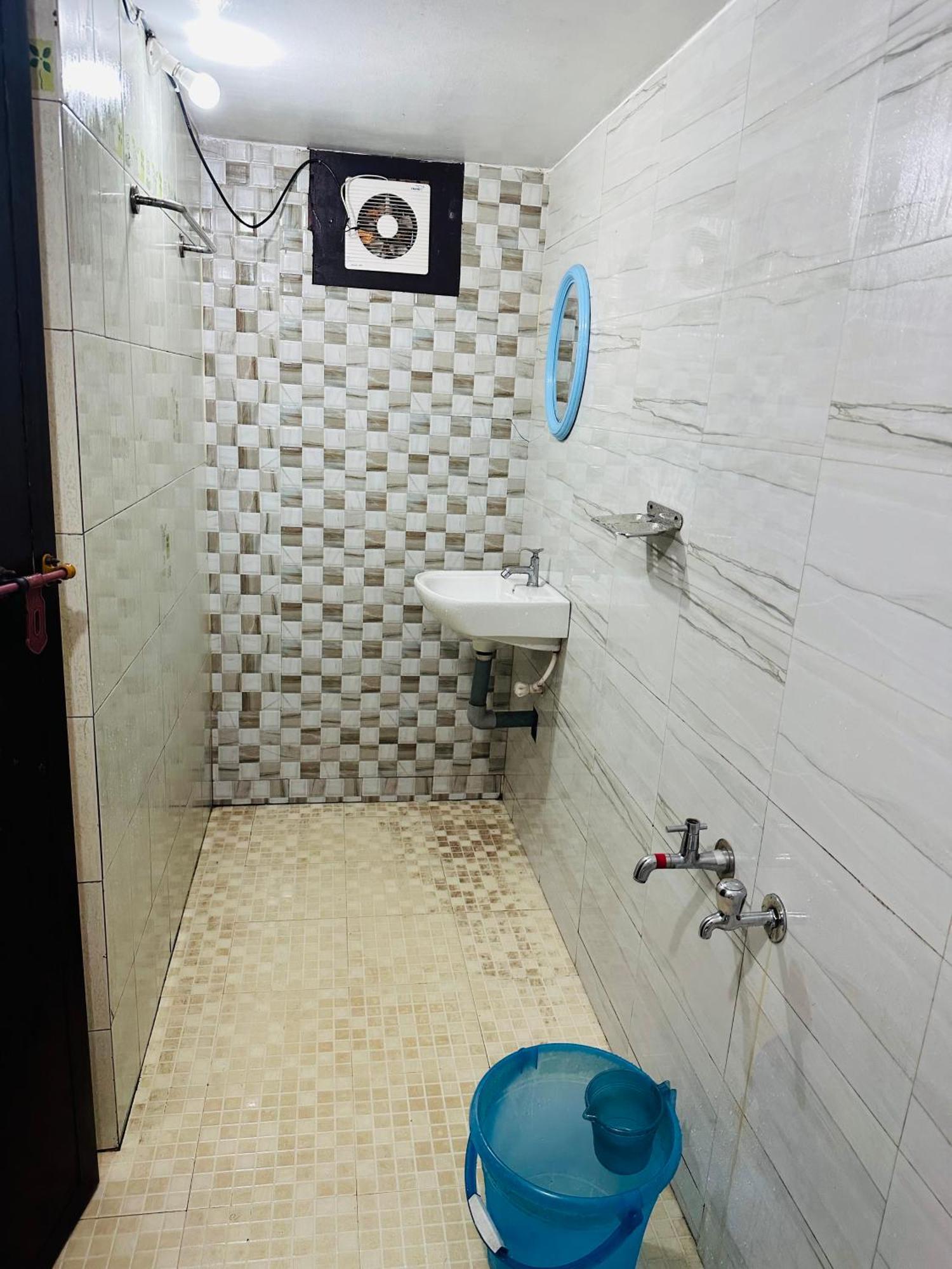 G Mount Budget Stay Munnar Exterior photo