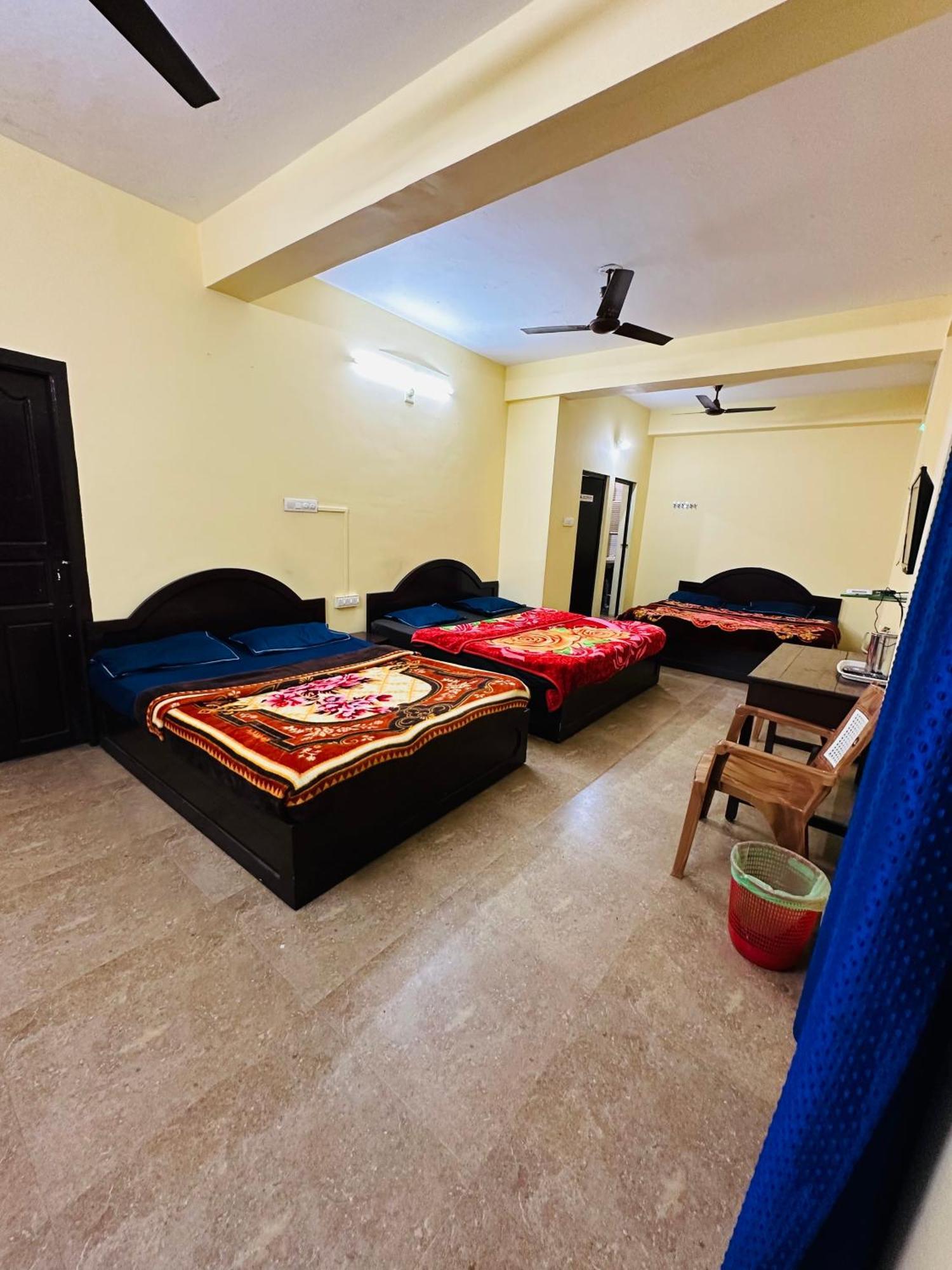 G Mount Budget Stay Munnar Exterior photo