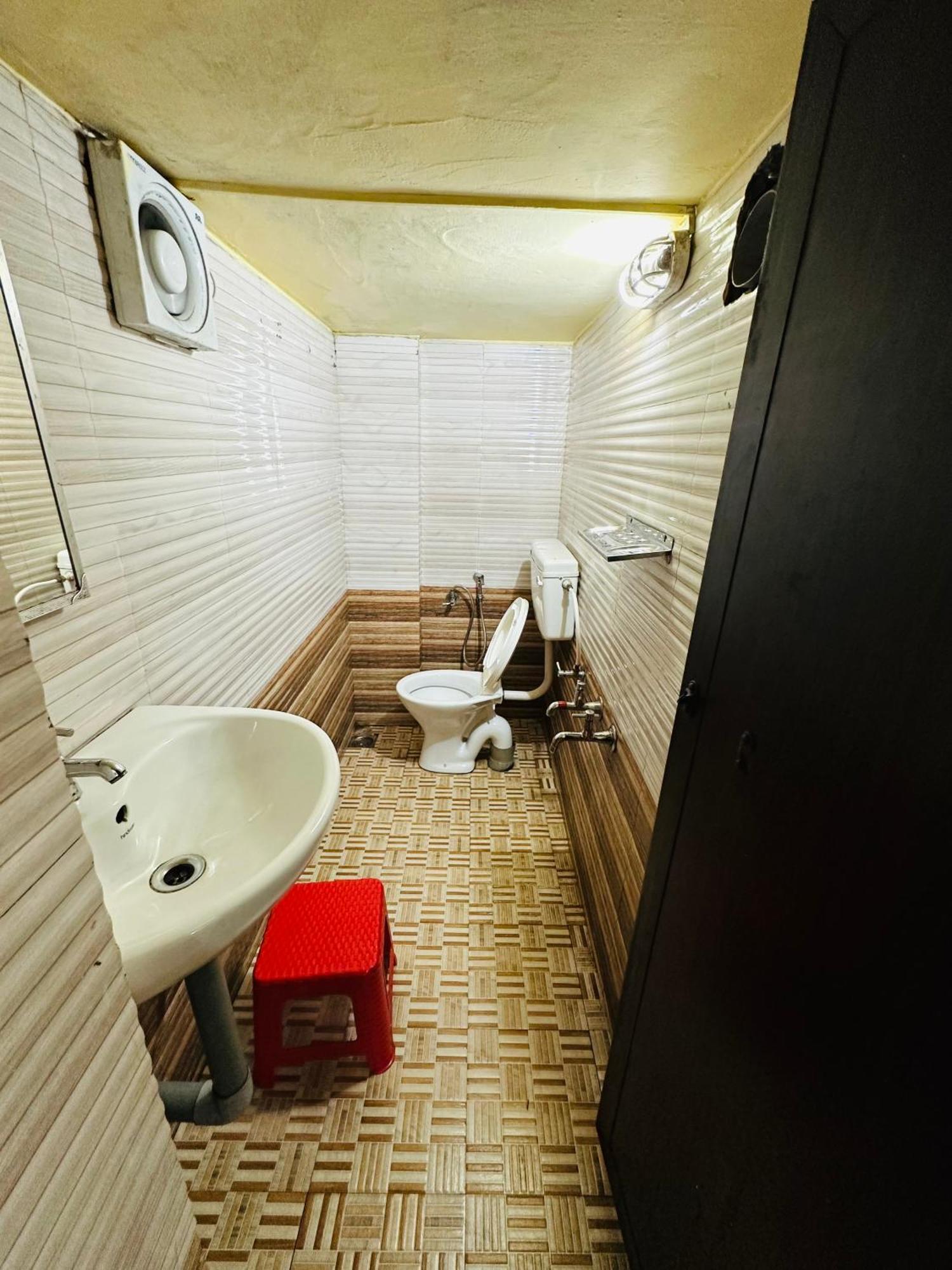 G Mount Budget Stay Munnar Exterior photo